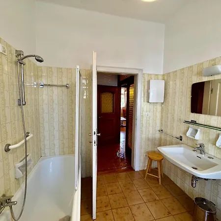 Augusta-central Апартаменты *